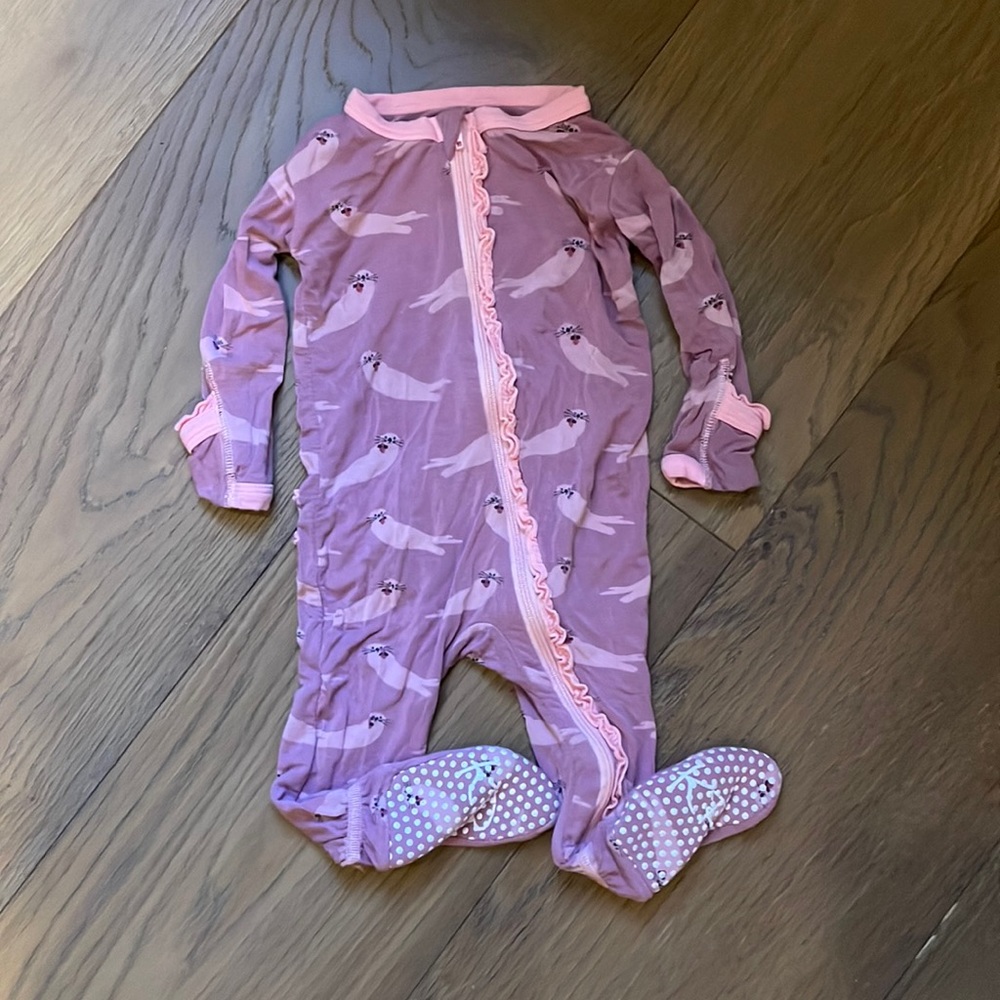 Kickee pants footies 3-6 months
